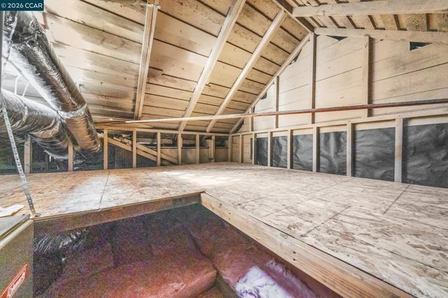 2517 Filbert St, Oakland, CA 94607