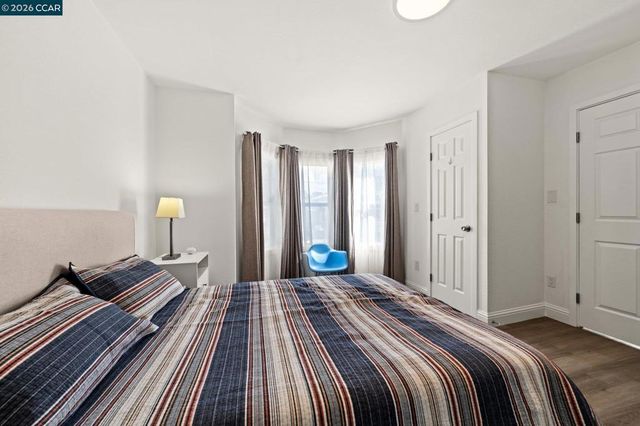 2517 Filbert St, Oakland, CA 94607