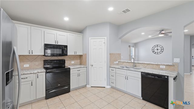 604 Briggs Drive, New Braunfels, TX 78130