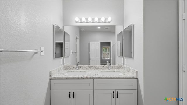604 Briggs Drive, New Braunfels, TX 78130