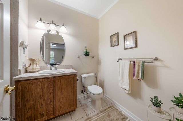 319 Sophee Ln, Lakewood Twp., NJ 08701