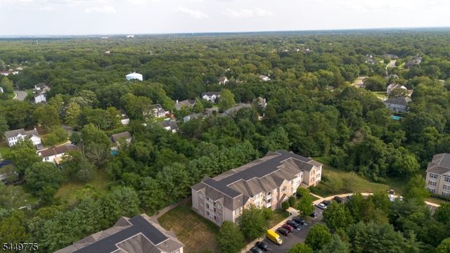 319 Sophee Ln, Lakewood Twp., NJ 08701