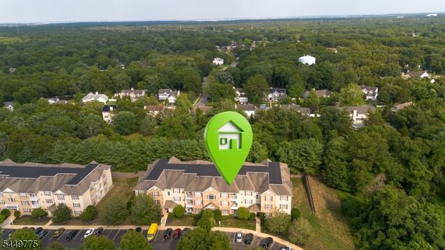 319 Sophee Ln, Lakewood Twp., NJ 08701