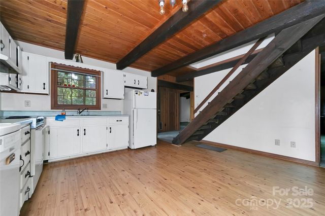 1152 Soquili Drive, Brevard, NC 28712
