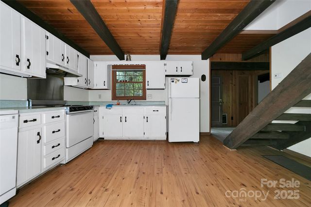 1152 Soquili Drive, Brevard, NC 28712