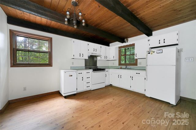 1152 Soquili Drive, Brevard, NC 28712