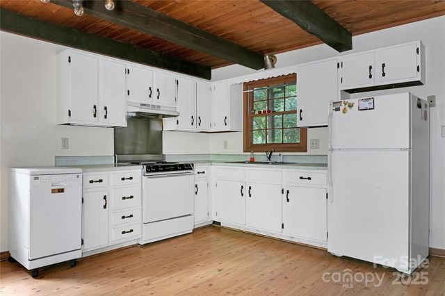1152 Soquili Drive, Brevard, NC 28712