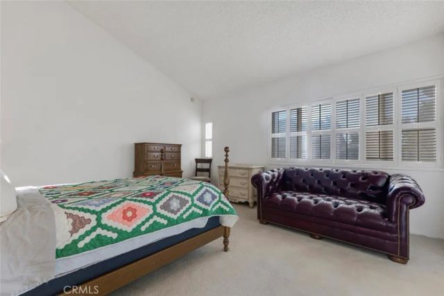 18200 Andrea Circle South 6, Northridge, CA 91325