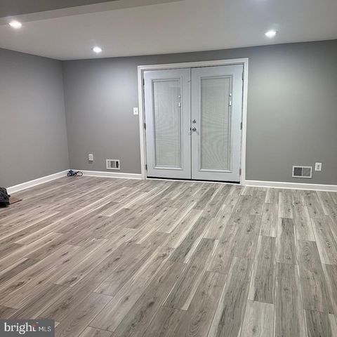 503 HOLLY HUNT RD, Middle River, MD 21220