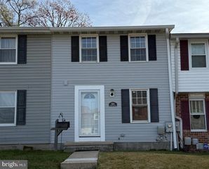 503 HOLLY HUNT RD, Middle River, MD 21220