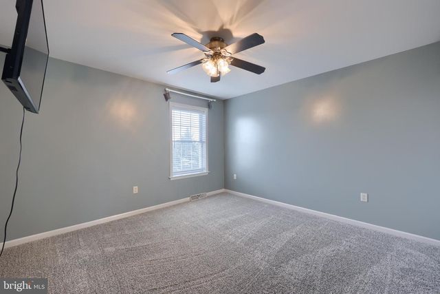 385 TORREY PINES DR, Mount Wolf, PA 17347