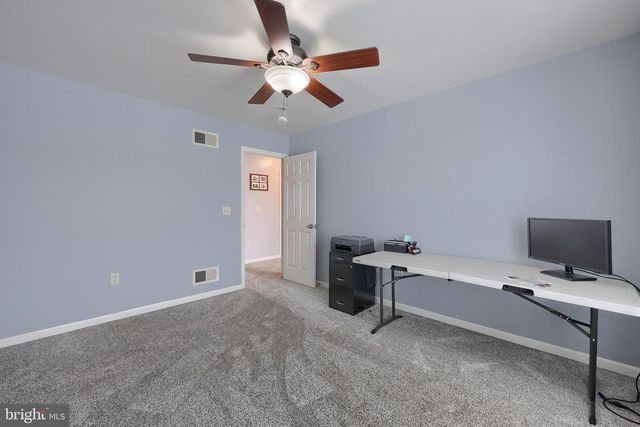 385 TORREY PINES DR, Mount Wolf, PA 17347