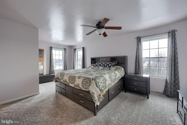 385 TORREY PINES DR, Mount Wolf, PA 17347