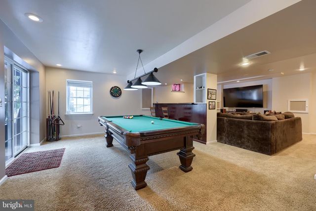 385 TORREY PINES DR, Mount Wolf, PA 17347