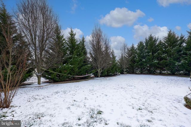 385 TORREY PINES DR, Mount Wolf, PA 17347