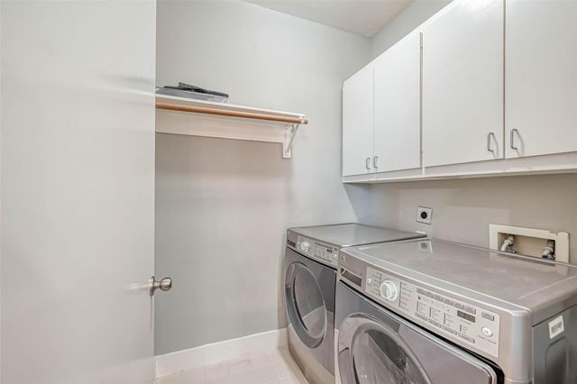 9701 Marlive Lane, Houston, TX 77025