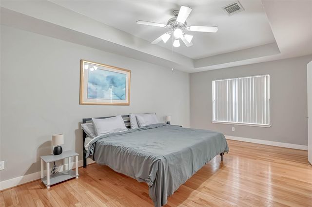 9701 Marlive Lane, Houston, TX 77025