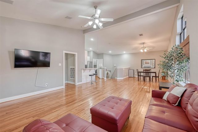 9701 Marlive Lane, Houston, TX 77025