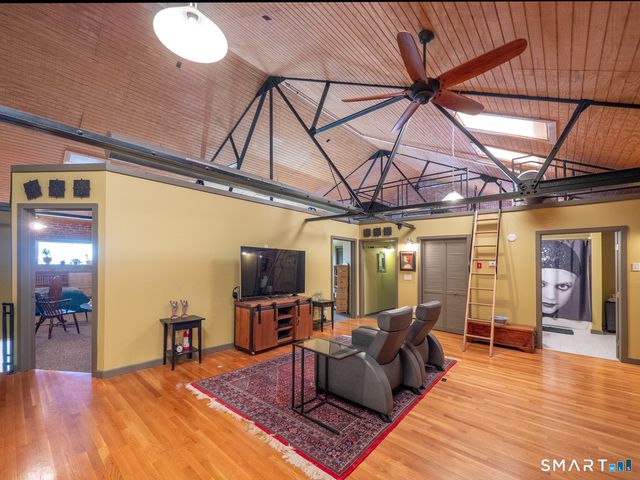 325 Lafayette Street 9105, Bridgeport, CT 06604
