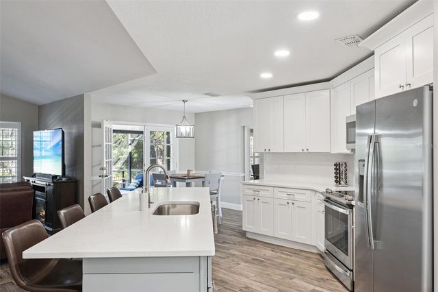 692 ROCHESTER STREET, Oviedo, FL 32765