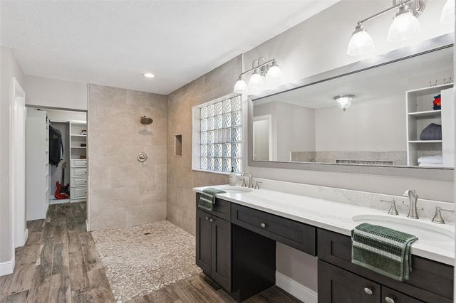 692 ROCHESTER STREET, Oviedo, FL 32765