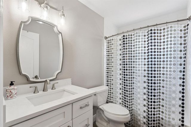 692 ROCHESTER STREET, Oviedo, FL 32765