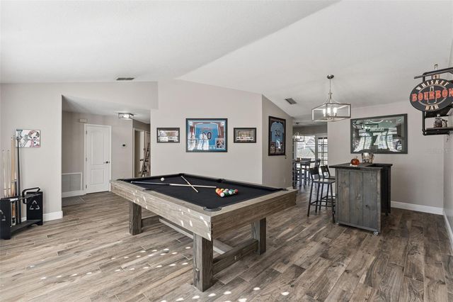 692 ROCHESTER STREET, Oviedo, FL 32765