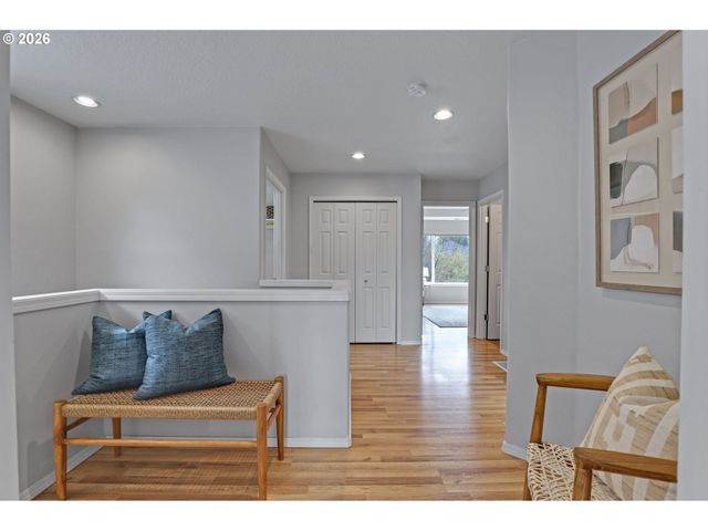 16784 Nw ARIZONA Dr, Beaverton, OR 97006