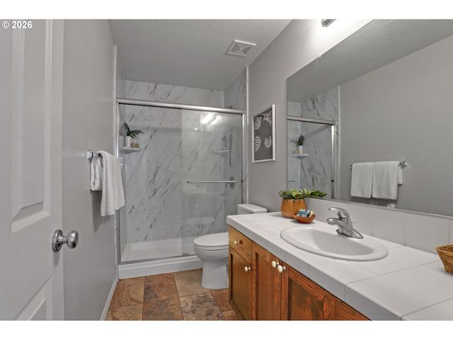 16784 Nw ARIZONA Dr, Beaverton, OR 97006
