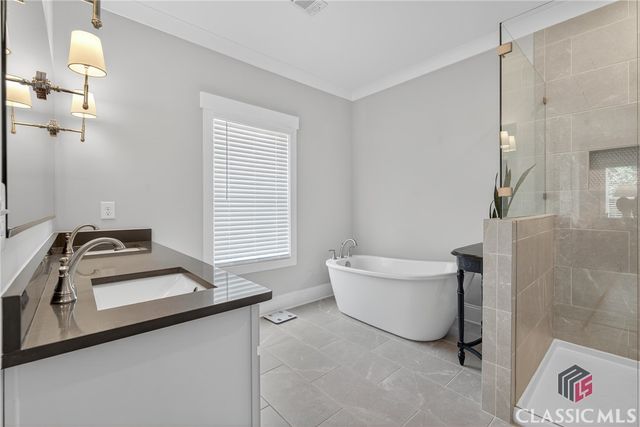 1145 Summerfield Lane, Bogart, GA 30622