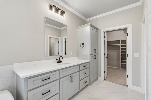 214 E 164th Place S, Glenpool, OK 74033