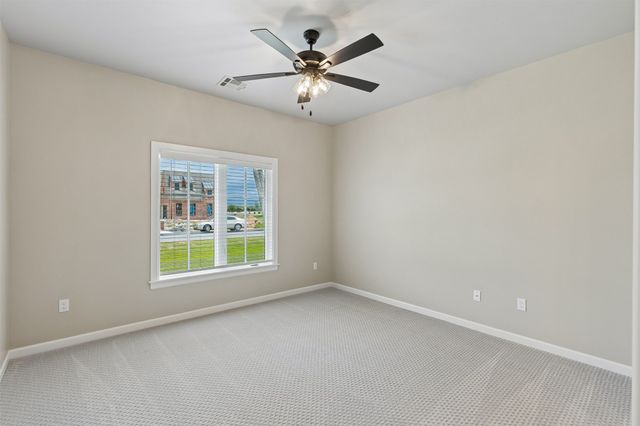 214 E 164th Place S, Glenpool, OK 74033