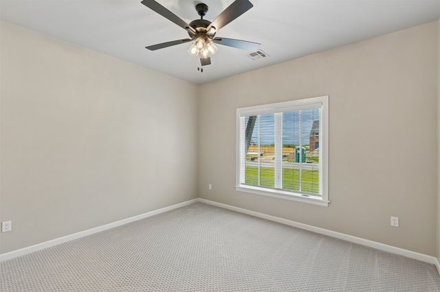 214 E 164th Place S, Glenpool, OK 74033