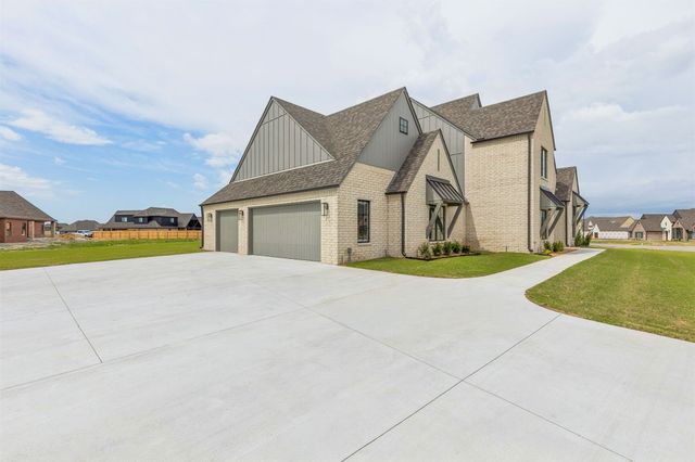 214 E 164th Place S, Glenpool, OK 74033
