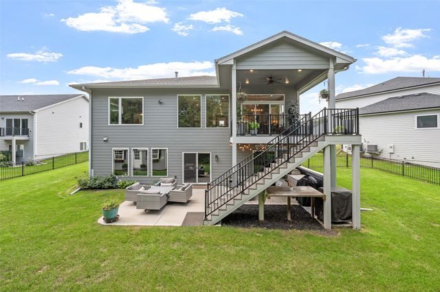 2213 NE Heritage Drive, Grimes, IA 50111
