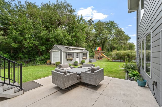 2213 NE Heritage Drive, Grimes, IA 50111