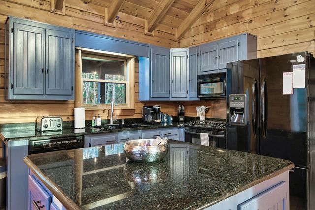 239 Ernest Alta Circle, Blue Ridge, GA 30513
