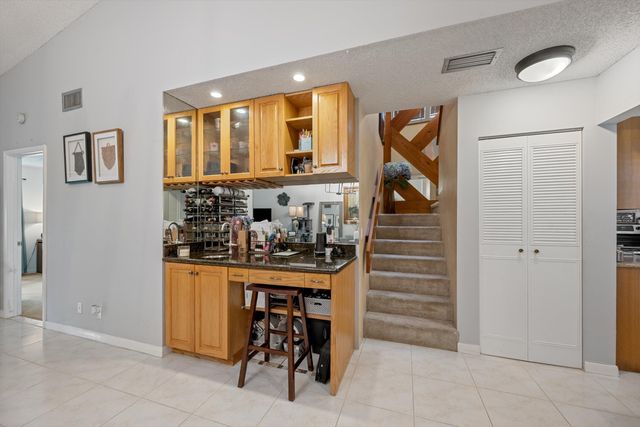 3809 Island Club Circle E, Lake Worth, FL 33462