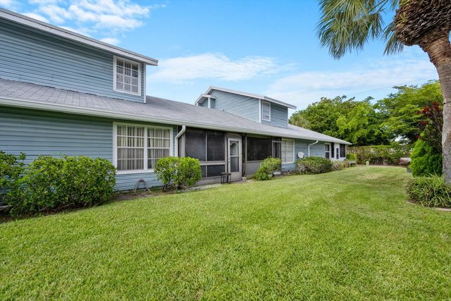 3809 Island Club Circle E, Lake Worth, FL 33462