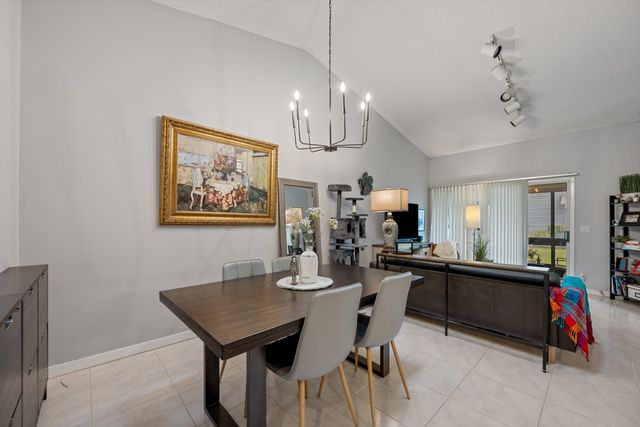 3809 Island Club Circle E, Lake Worth, FL 33462