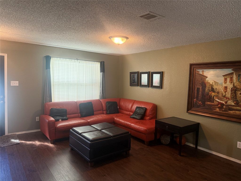 8115 Mossberg Drive, Arlington, TX 76002 — photo 4
