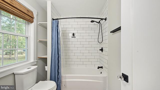 1046 CEDAR AVE, Williamstown, NJ 08094