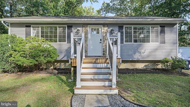 1046 CEDAR AVE, Williamstown, NJ 08094
