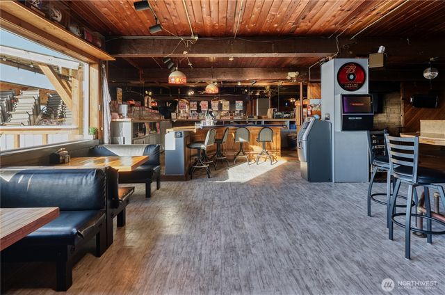 1334 Gulf Road, Point Roberts, WA 98281