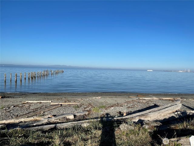 1334 Gulf Road, Point Roberts, WA 98281