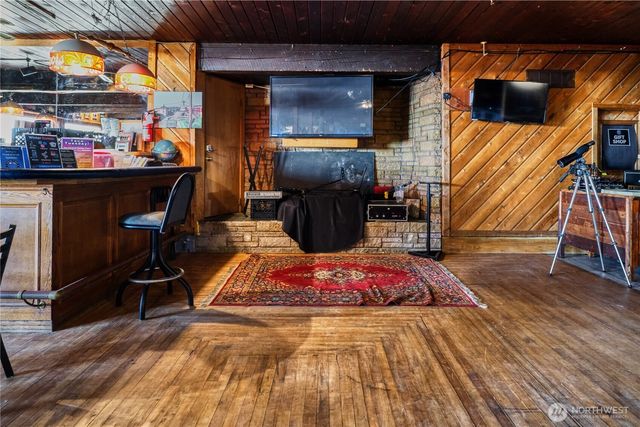 1334 Gulf Road, Point Roberts, WA 98281