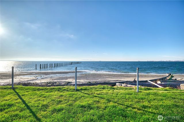 1334 Gulf Road, Point Roberts, WA 98281