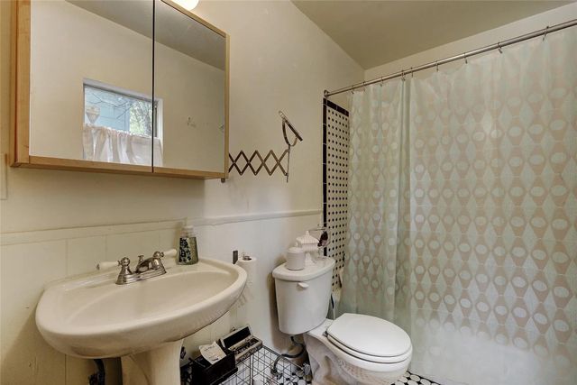 506 W Saint Johns Ave, Austin, TX 78752