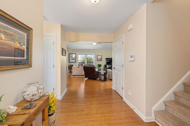 925 Farnsworth Drive, Hopkins, SC 29061