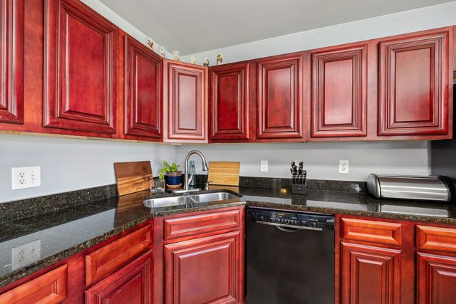 925 Farnsworth Drive, Hopkins, SC 29061